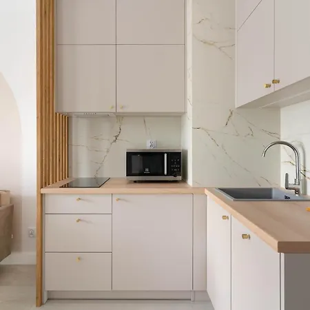 Ina Rent - Motlawa Sienna Grobla